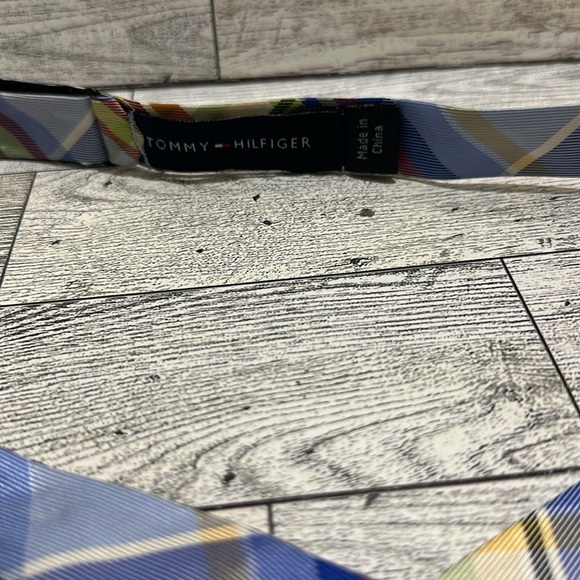 Tommy Hilfiger blue plaid bow tie - Picture 3 of 3